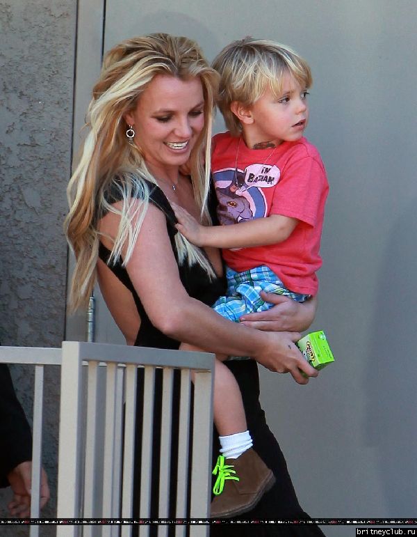 Бритни и Джейден в Энико045.jpg(Бритни Спирс, Britney Spears)