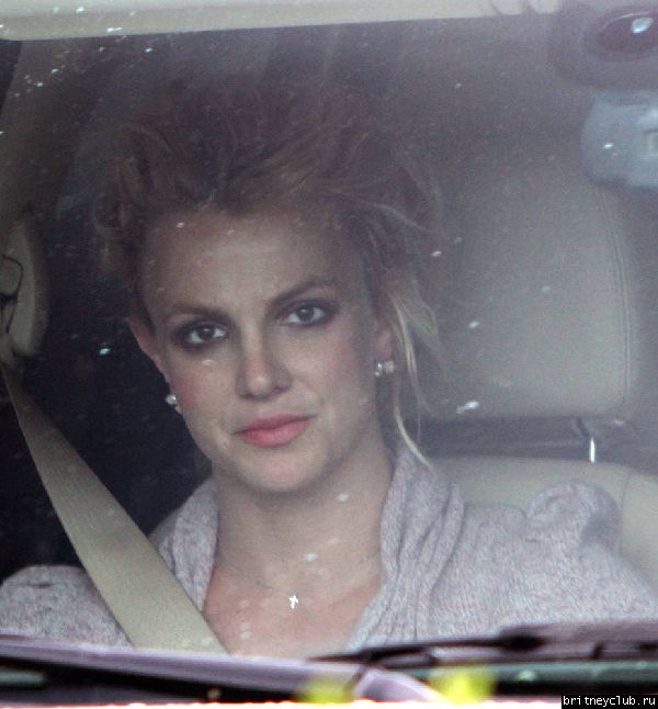 Бритни делает покупки в Санта Монике34.jpg(Бритни Спирс, Britney Spears)