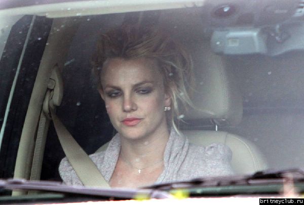 Бритни делает покупки в Санта Монике35.jpg(Бритни Спирс, Britney Spears)