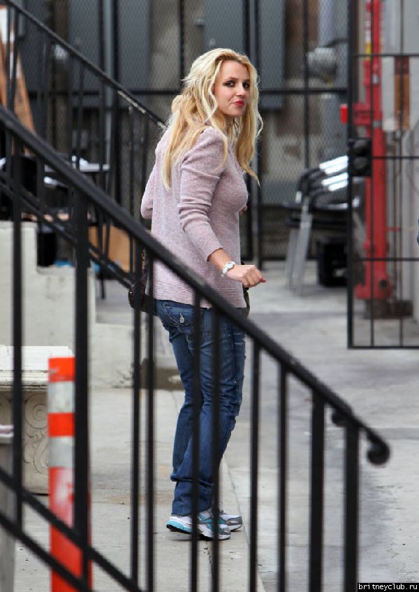 Бритни делает покупки в Санта Монике36.jpg(Бритни Спирс, Britney Spears)