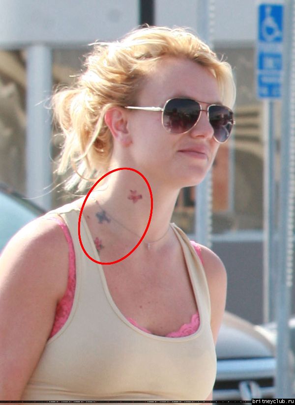 Бритни и Джейсон в Калабасасе17.jpg(Бритни Спирс, Britney Spears)
