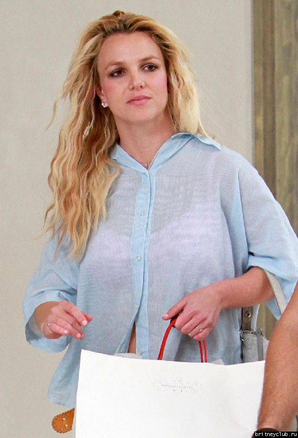 Бритни в Thousand Oaks010.jpg(Бритни Спирс, Britney Spears)