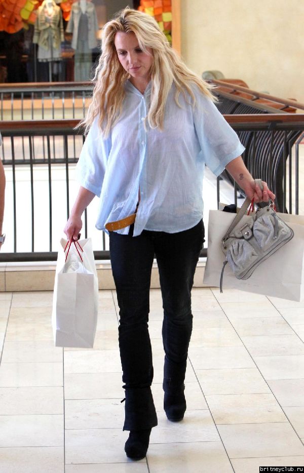 Бритни в Thousand Oaks013.jpg(Бритни Спирс, Britney Spears)