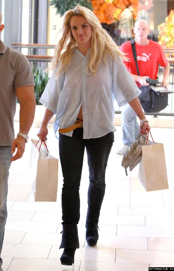 Бритни в Thousand Oaks022.jpg(Бритни Спирс, Britney Spears)