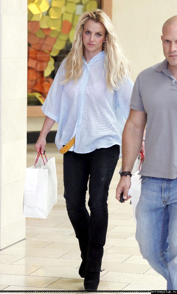 Бритни в Thousand Oaks042.jpg(Бритни Спирс, Britney Spears)