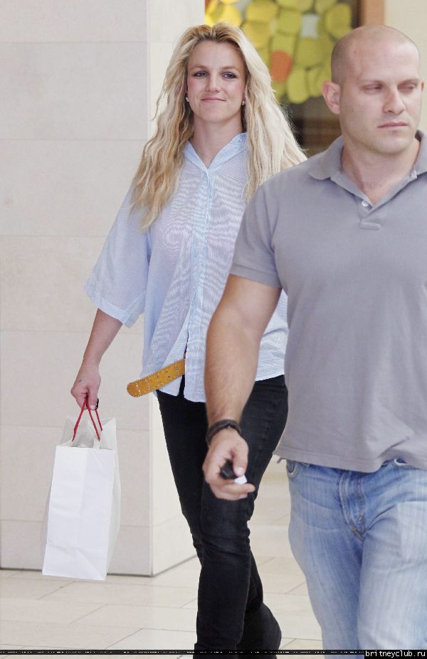 Бритни в Thousand Oaks051.jpg(Бритни Спирс, Britney Spears)