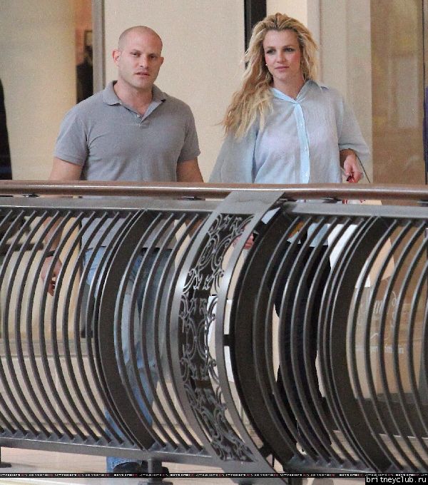 Бритни в Thousand Oaks055.jpg(Бритни Спирс, Britney Spears)