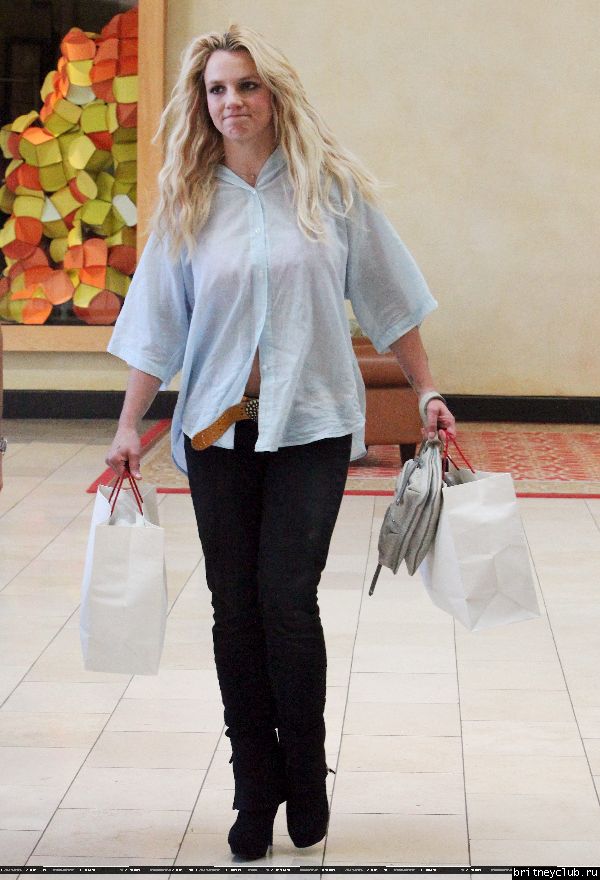 Бритни в Thousand Oaks062.jpg(Бритни Спирс, Britney Spears)