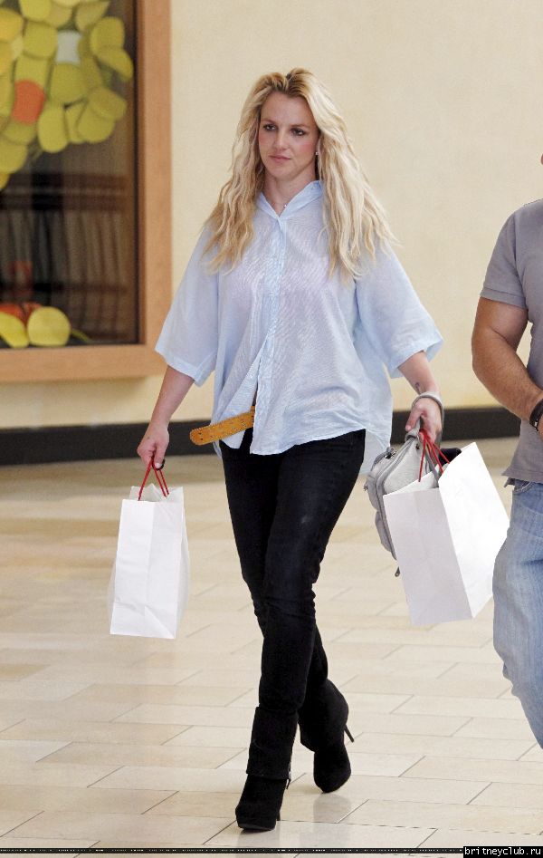 Бритни в Thousand Oaks066.jpg(Бритни Спирс, Britney Spears)