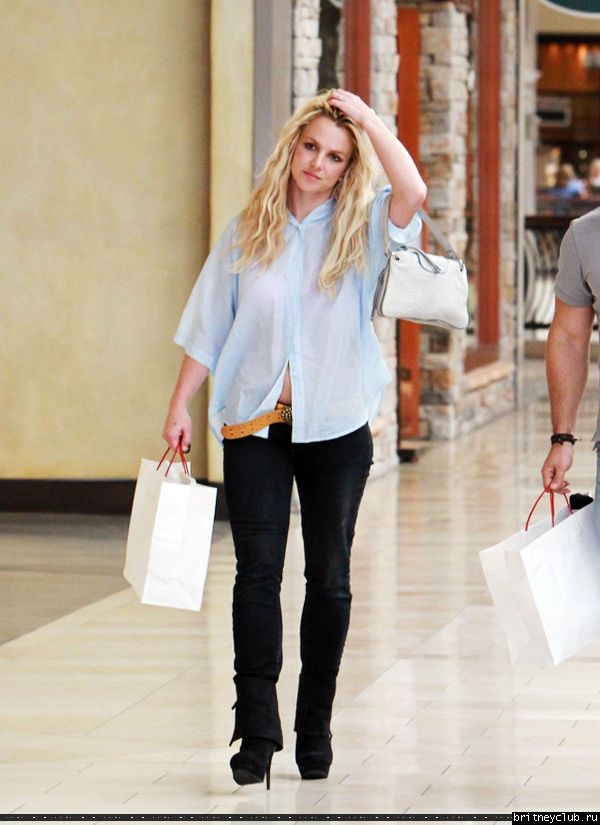 Бритни в Thousand Oaks079.jpg(Бритни Спирс, Britney Spears)