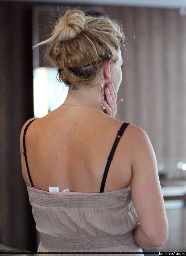 Бритни делает покупки в Беверли Хиллз91.jpg(Бритни Спирс, Britney Spears)