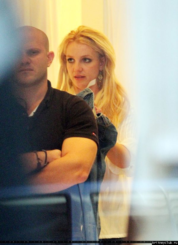 Бритни в Беверли Хиллз26.jpg(Бритни Спирс, Britney Spears)