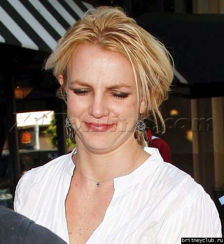 Бритни в Беверли Хиллз53.jpg(Бритни Спирс, Britney Spears)