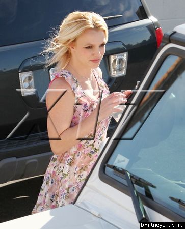 Бритни посещает Старбаркс31.jpg(Бритни Спирс, Britney Spears)