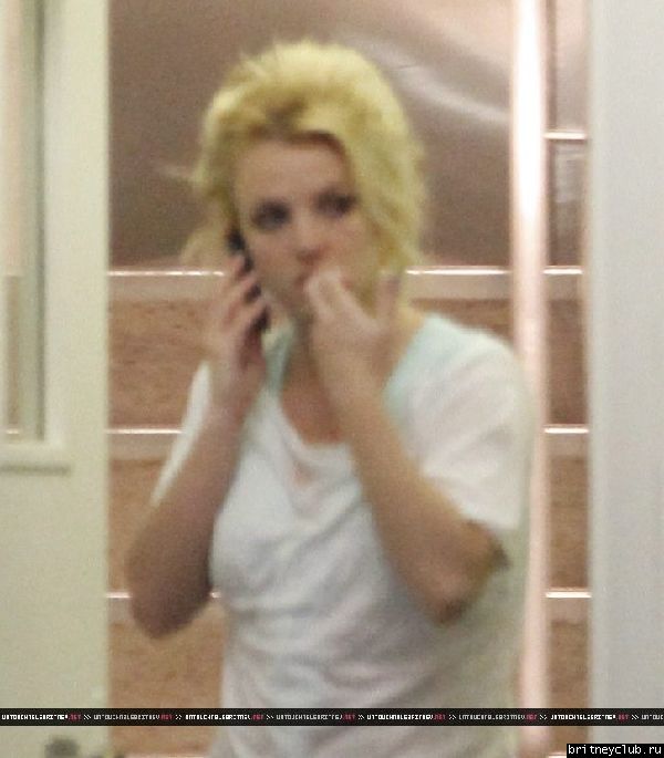 Бритни и Джейсон в Беверли Хиллз03.jpg(Бритни Спирс, Britney Spears)