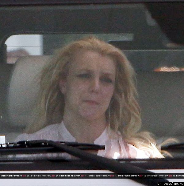 Бритни делает покупки в Лос-Анджелесе09.jpg(Бритни Спирс, Britney Spears)