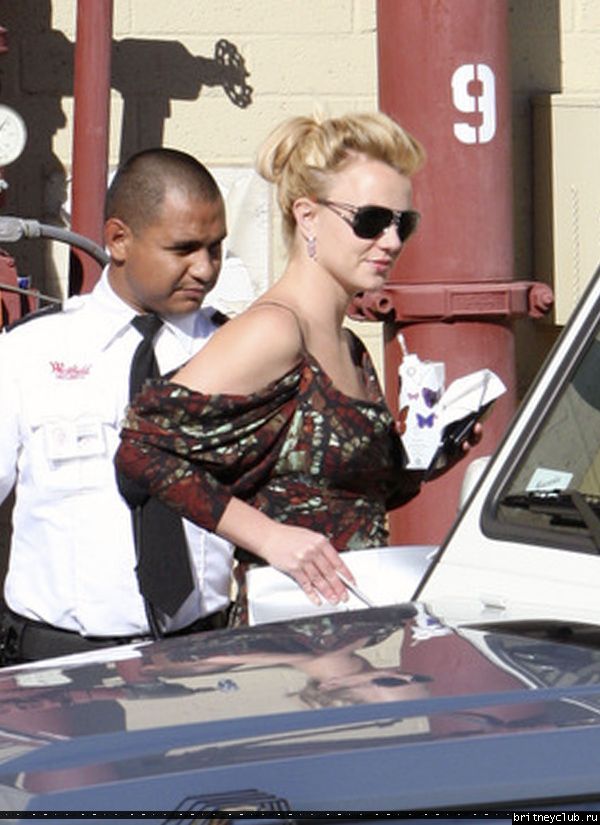 Бритни на шоппинге в Вудленд Хиллз21.jpg(Бритни Спирс, Britney Spears)