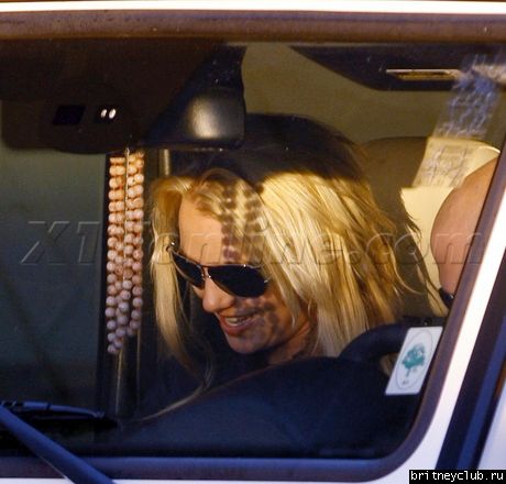 Бритни делает покупки в Topanga Plaza Mall25.jpg(Бритни Спирс, Britney Spears)