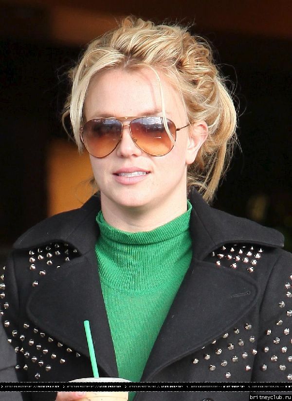 Бритни в Калабасасе65.jpg(Бритни Спирс, Britney Spears)