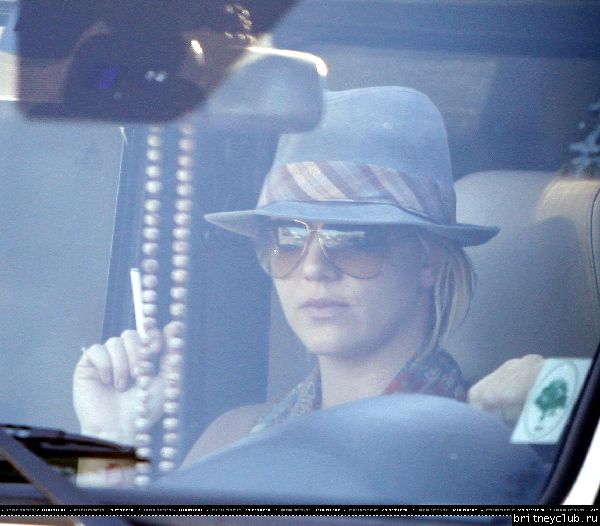 Бритни и Джейсон посещают агентство William Morris Endeavor09.jpg(Бритни Спирс, Britney Spears)
