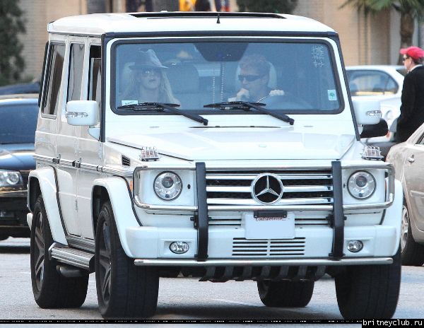 Бритни и Джейсон посещают агентство William Morris Endeavor16.jpg(Бритни Спирс, Britney Spears)