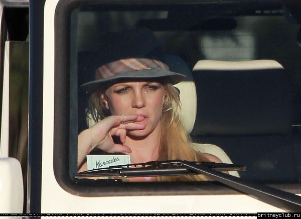Бритни и Джейсон посещают агентство William Morris Endeavor21.jpg(Бритни Спирс, Britney Spears)