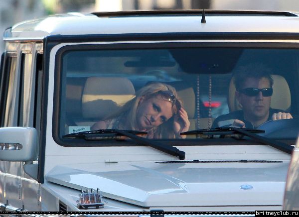 Бритни и Джейсон посещают агентство William Morris Endeavor25.jpg(Бритни Спирс, Britney Spears)