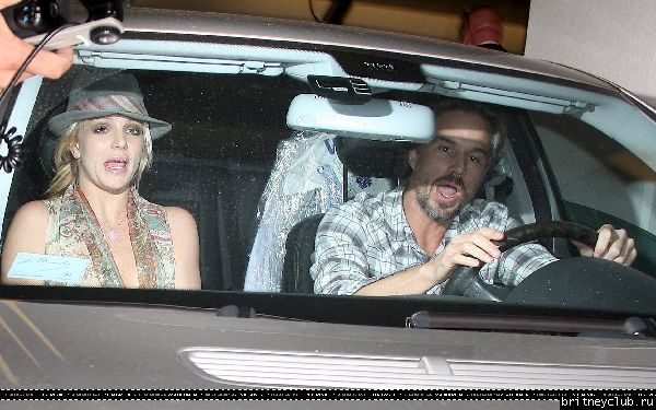 Бритни и Джейсон посещают агентство William Morris Endeavor53.jpg(Бритни Спирс, Britney Spears)