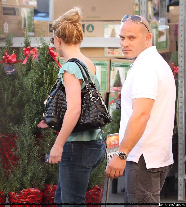 Бритни в Вудленд Хиллз105.jpg(Бритни Спирс, Britney Spears)