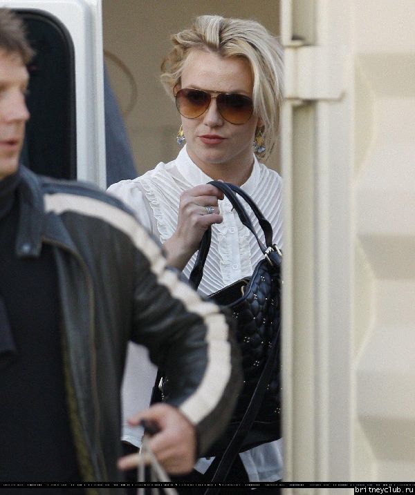 Бритни покидает торговый центр Westfield Mall50.jpg(Бритни Спирс, Britney Spears)