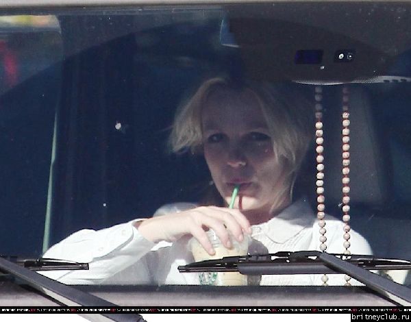 Бритни в Калабасасе03.jpg(Бритни Спирс, Britney Spears)