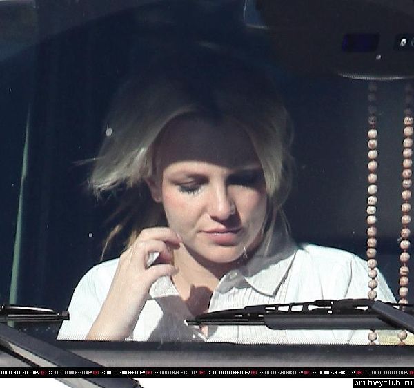 Бритни в Калабасасе13.jpg(Бритни Спирс, Britney Spears)