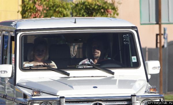 Бритни и Джейсон в Burbank18.jpg(Бритни Спирс, Britney Spears)