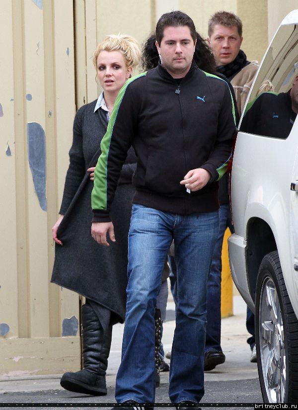 Бритни и Джейден в Вудленд Хиллз14.jpg(Бритни Спирс, Britney Spears)