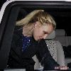 Бритни покидает маникюрный салон в Калабасасе