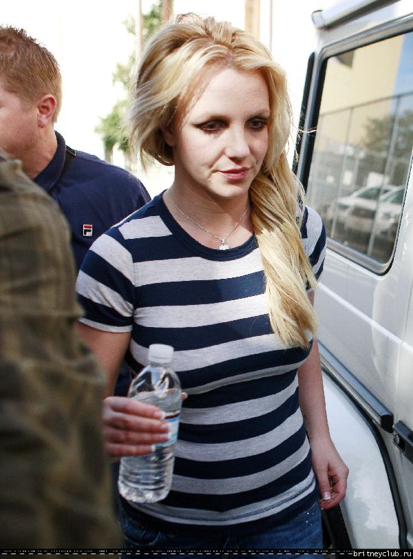 Бритни покидает танцевальную студию04.jpg(Бритни Спирс, Britney Spears)