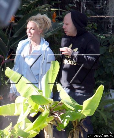 Бритни покидает студию Conway11.jpg(Бритни Спирс, Britney Spears)