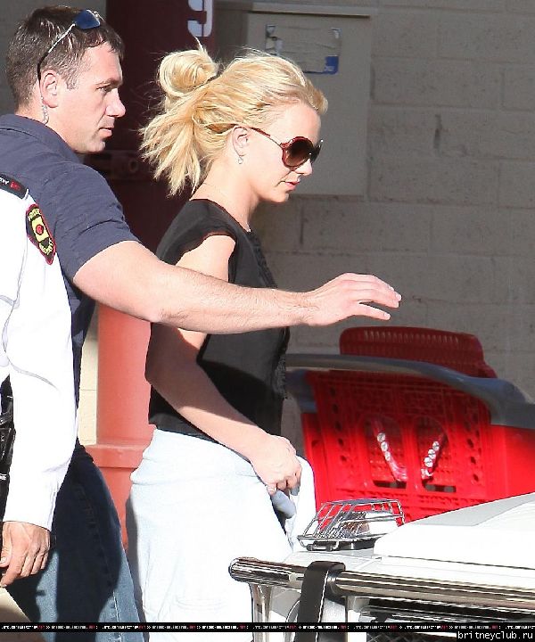 Бритни в Голливуде02.jpg(Бритни Спирс, Britney Spears)