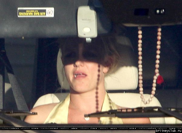 Бритни покидает студию звукозаписи в Голливуде27.jpg(Бритни Спирс, Britney Spears)