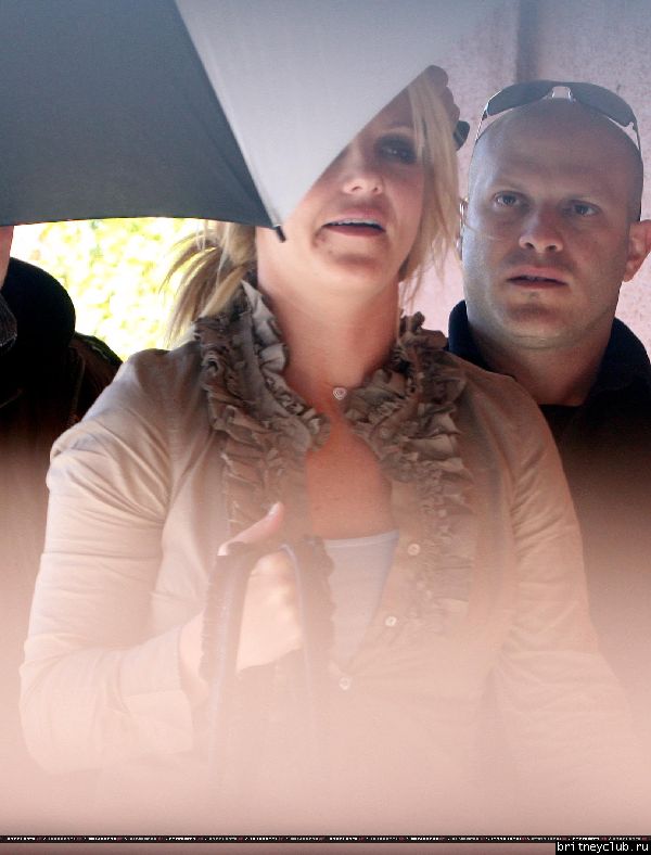 Бритни посещает студию в Голливуде05.jpg(Бритни Спирс, Britney Spears)