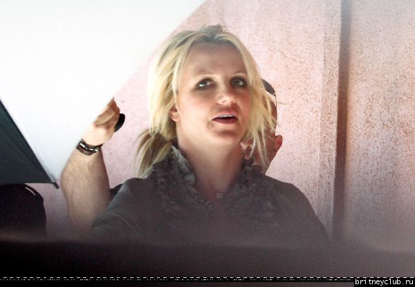 Бритни посещает студию в Голливуде09.jpg(Бритни Спирс, Britney Spears)