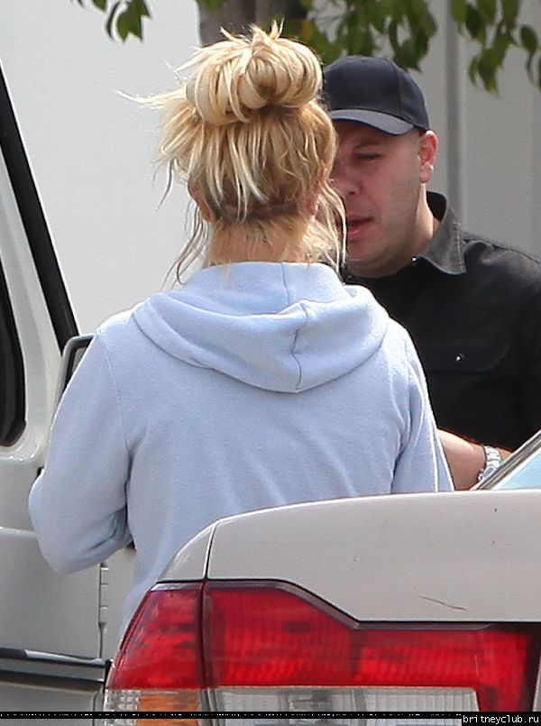 Бритни посещает студию в Бурбанке20.jpg(Бритни Спирс, Britney Spears)