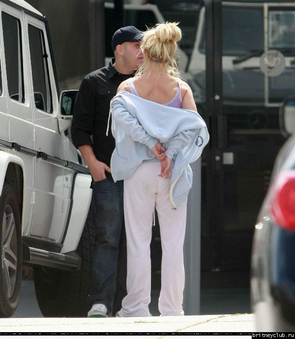 Бритни посещает студию в Бурбанке32.jpg(Бритни Спирс, Britney Spears)
