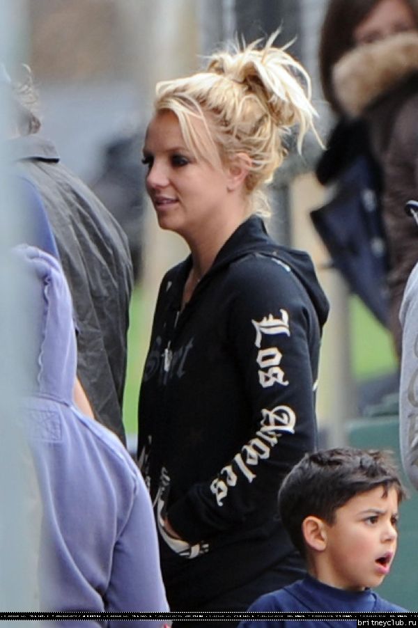 Бритни на игре Шона Престона160.jpg(Бритни Спирс, Britney Spears)