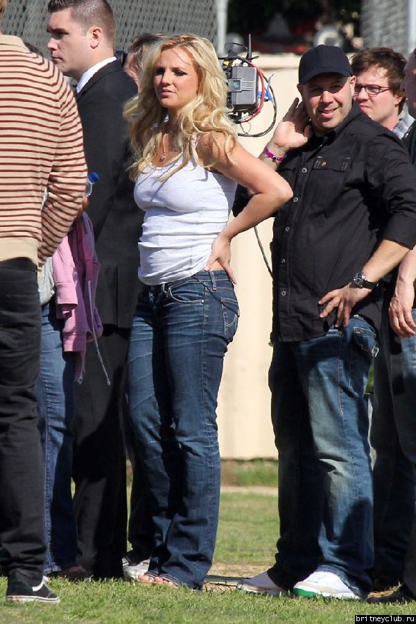 Бритни на съемках юмористической сценки для шоу Jimmy Kimmel19.jpg(Бритни Спирс, Britney Spears)