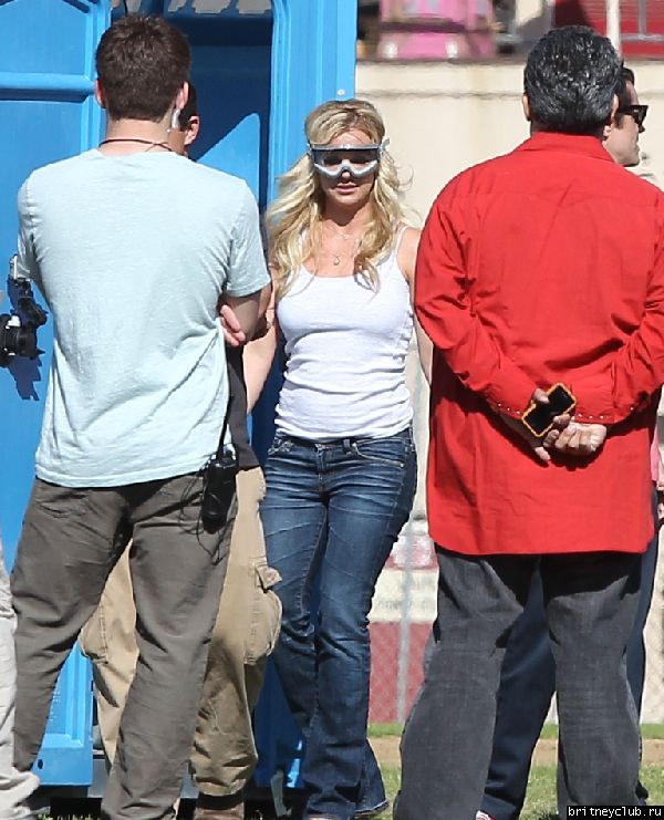 Бритни на съемках юмористической сценки для шоу Jimmy Kimmel55.jpg(Бритни Спирс, Britney Spears)