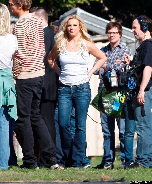 Бритни на съемках юмористической сценки для шоу Jimmy Kimmel57.jpg(Бритни Спирс, Britney Spears)