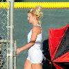 Бритни на игре Sunrise Little League