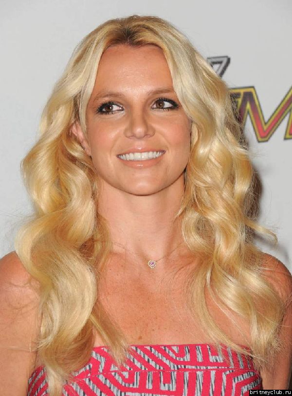 Бритни на концерте Kiis FM Wango Tango101.jpg(Бритни Спирс, Britney Spears)