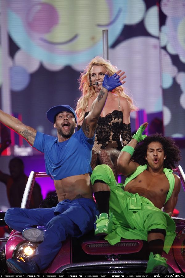 The Femme Fatale Tour в Сакраменто39.jpg(Бритни Спирс, Britney Spears)